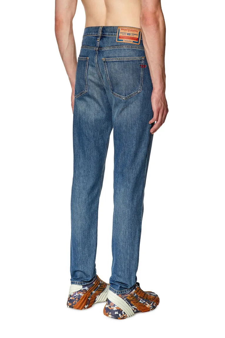 DIESEL Tapered fit Jeans 2019 D-Strukt 09f88
