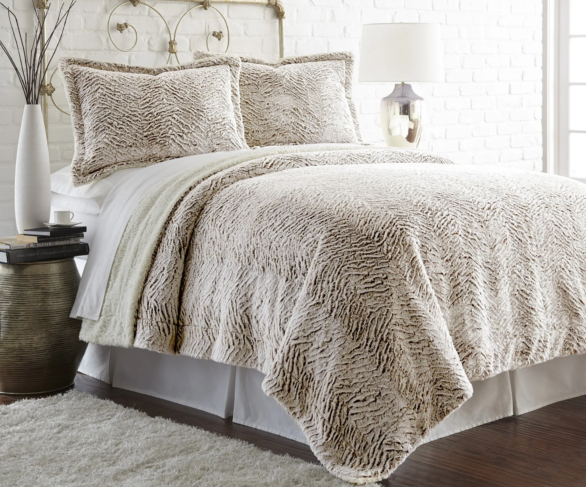 Faux fur/Sherpa 3 Piece Comforter Set Chocolate King